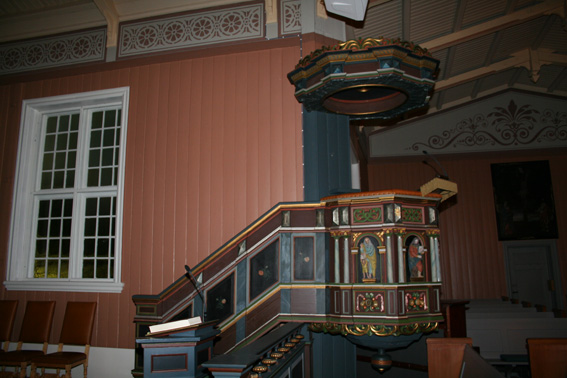 Fil:Fenstad kirke Prekestol bilde 1.jpg
