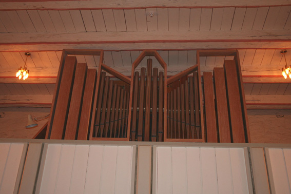 Fil:Rokke kirke Orgel 2.jpg