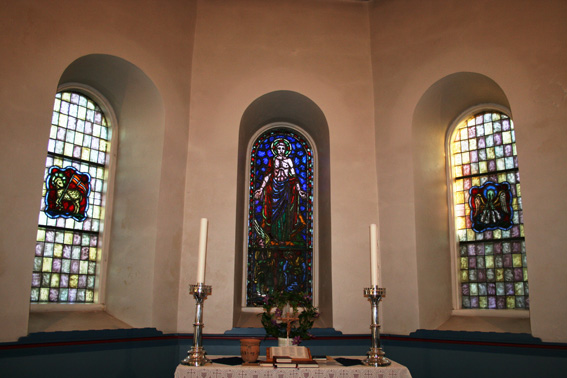 Fil:Spjærøy kirke Alterbildet.jpg