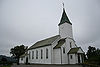 Lindås kyrkje Fasade 1.jpg